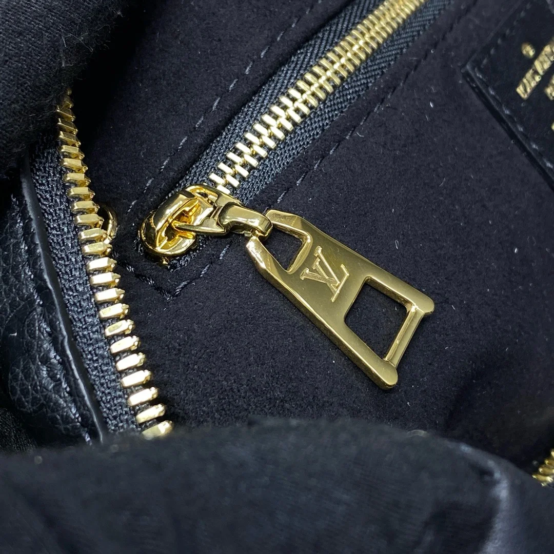 Louis Vuitton M45393 Petite Malle Souple Bag product view 6