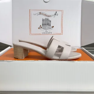 Hermès Oran heels product view 2