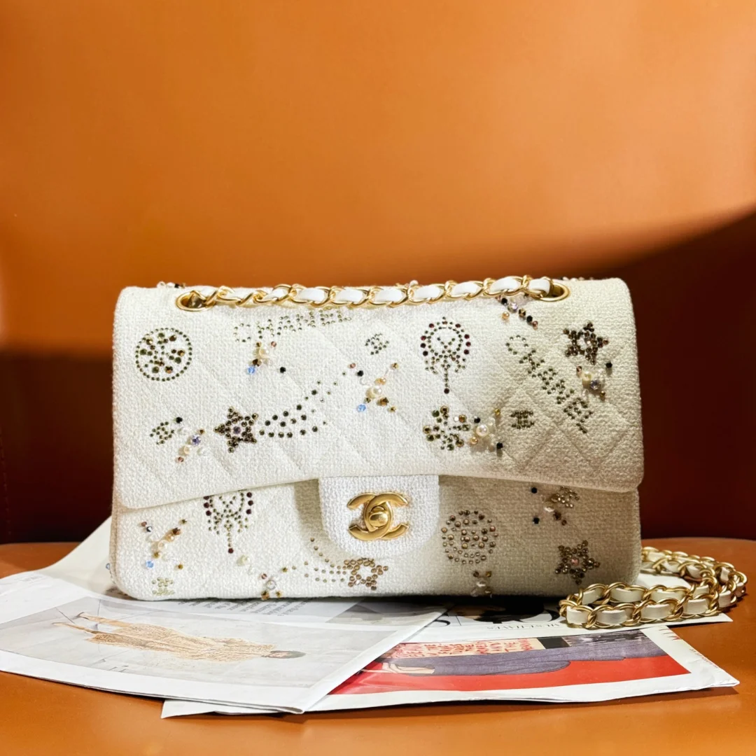 Chanel Flap Bag Leather Bag with Gold Hardware product view 1