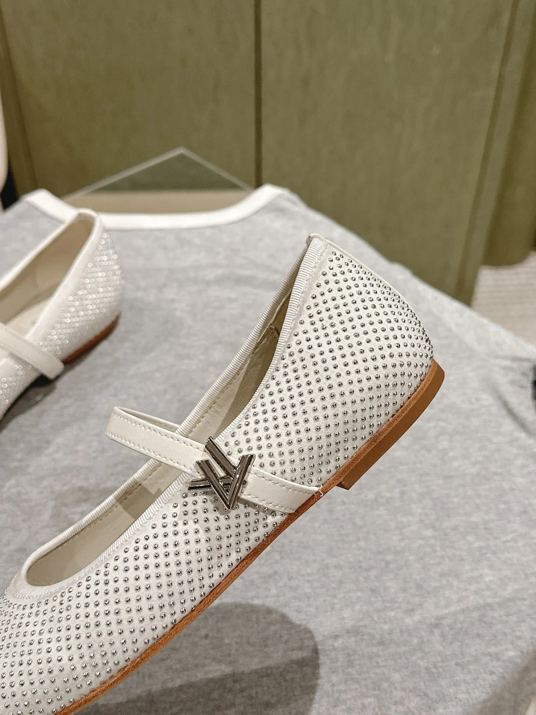 Louis Vuitton Women White Mesh Mary Jane Flats product view 5