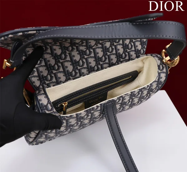 Dior Saddle Saddle Canvas Handbag Hand Embroidered 25.5x20x6cm product view 3