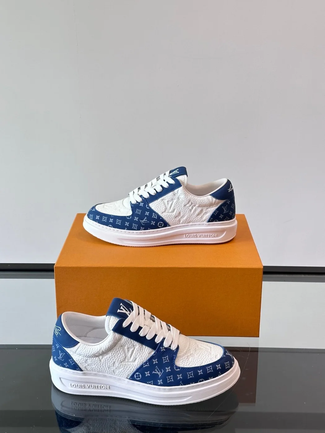 Louis Vuitton Men White And Blue Leather Sneakers product view 4