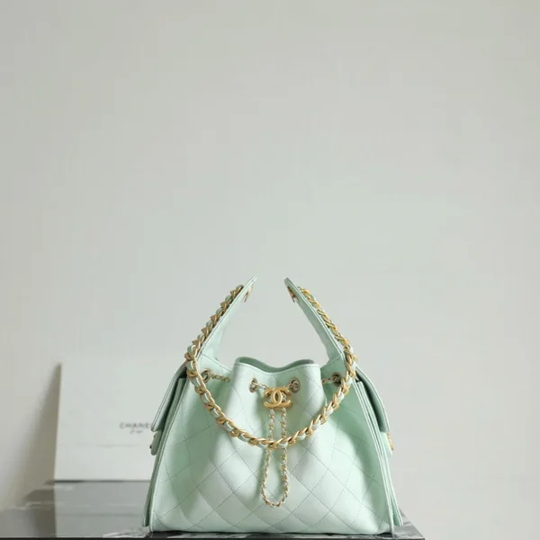 Chanel 25 Handbag 30 In Green Cavier Gold Hardware product view 1
