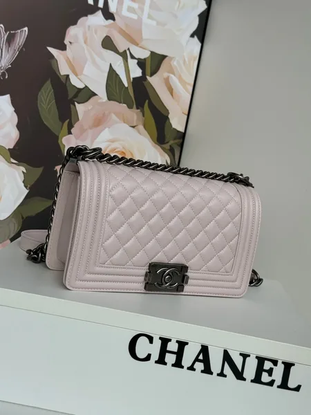 Chanel Boy Bag Medium 25 In Pink Calfskin product view 4