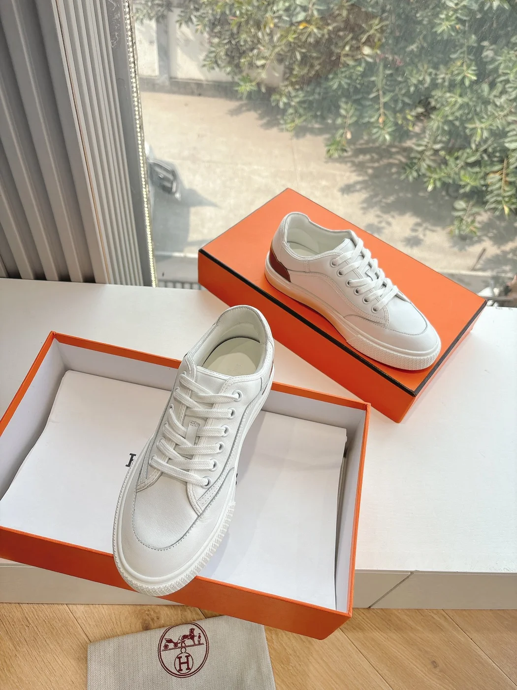 Hermès Women White Leather Sneakers product view 3
