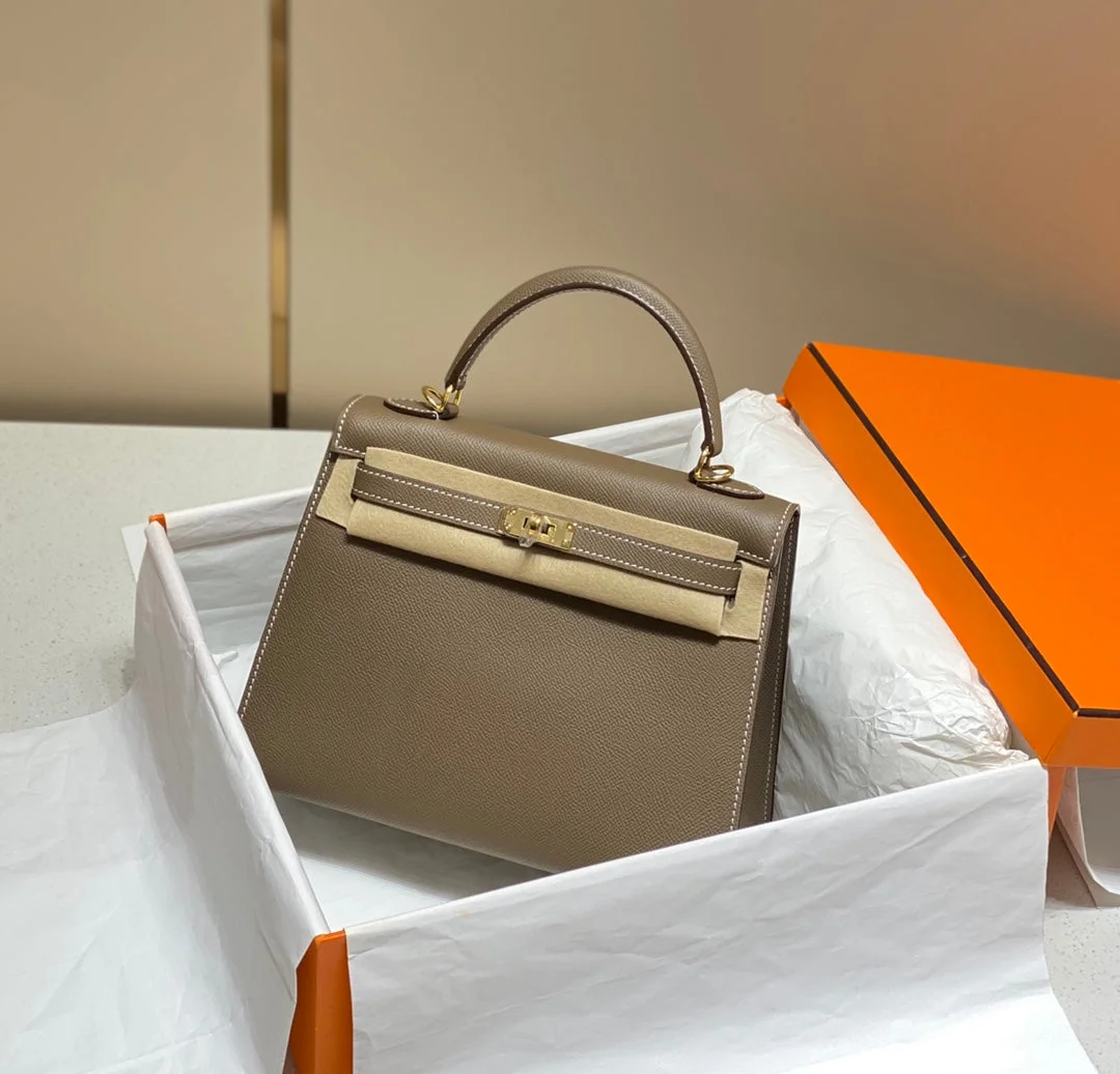 Hermès 25 bag in Etoupe Epsom leather with gold hardware