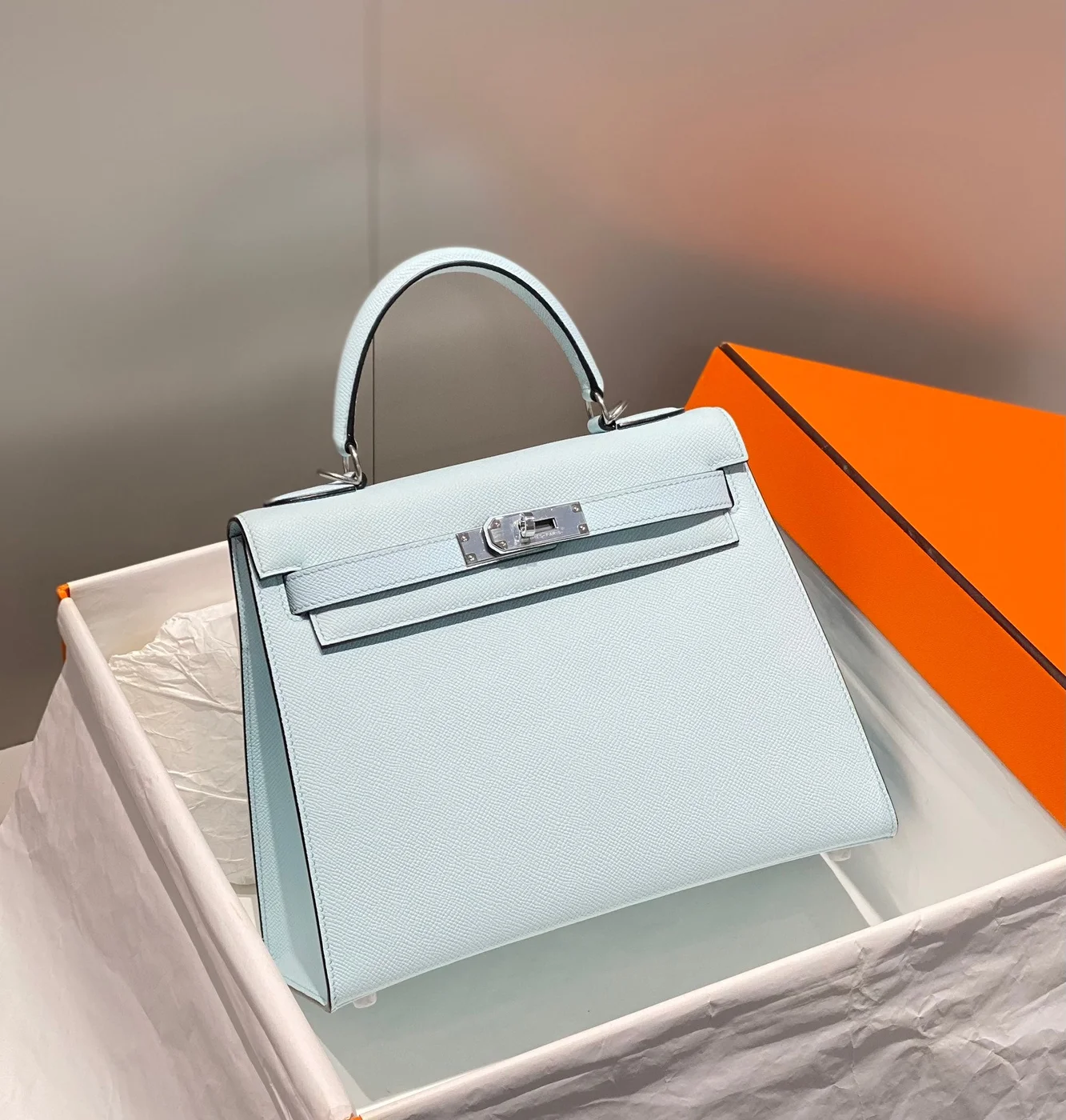 Hermès 28 cm In Blue Brume Epsom Palladium Hardware Bag product view 2