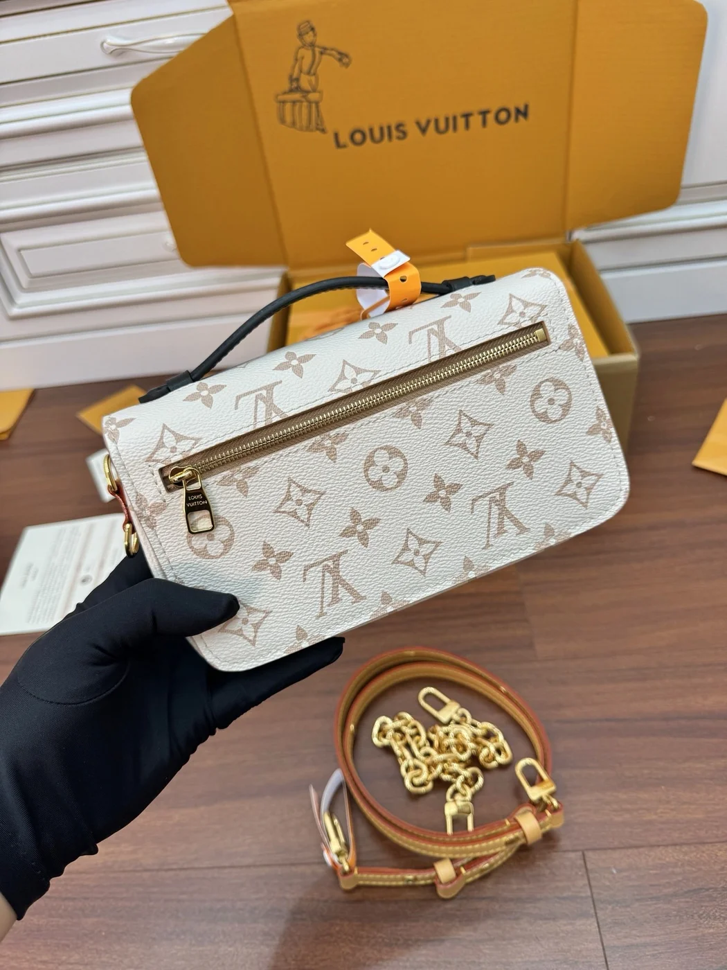 Louis Vuitton Pochette Métis East West Bag product view 5