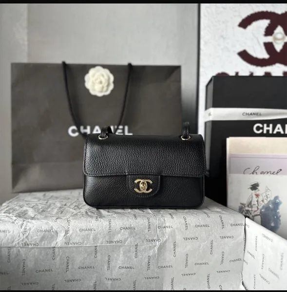 Chanel Bag product view 1