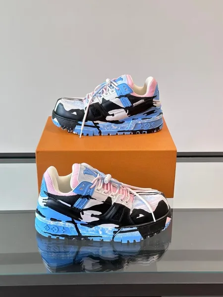 Louis Vuitton Men Blue Pink Black Leather Sneakers product view 4