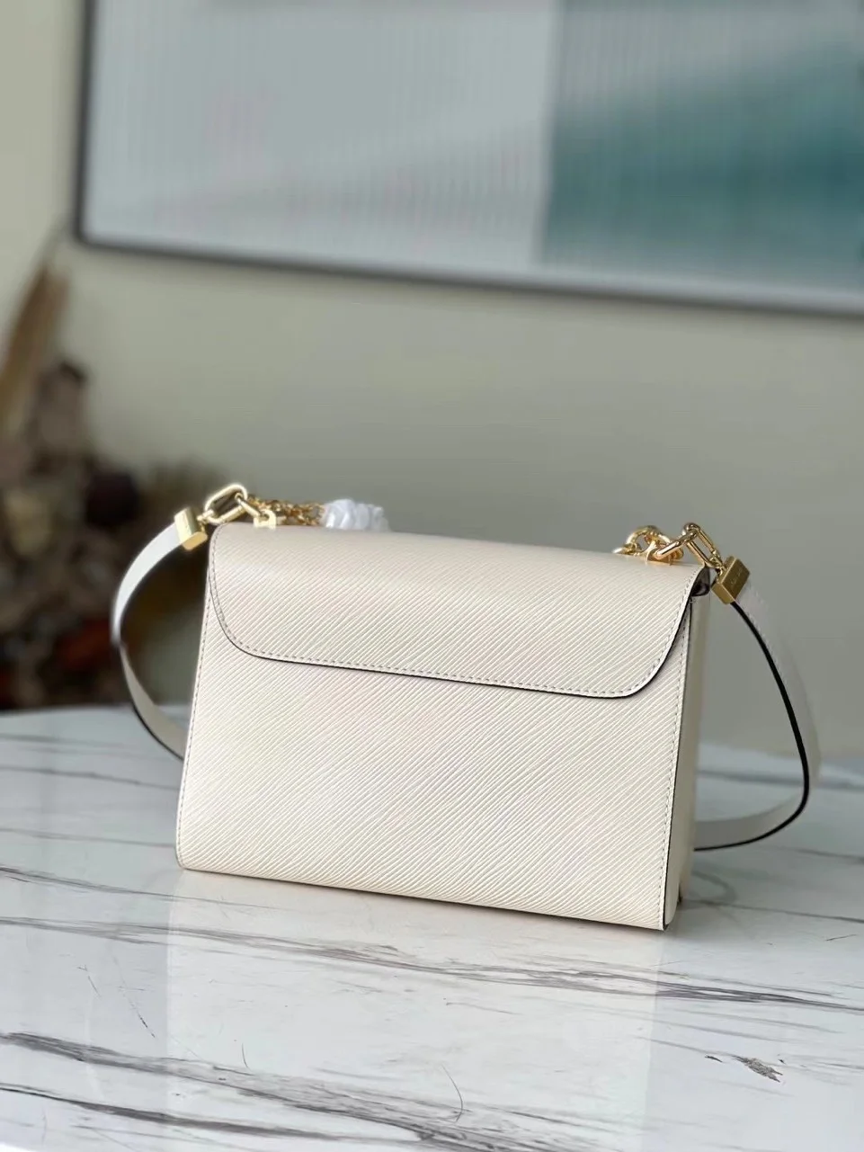 Louis Vuitton Twist Woman’s Cowhide Leather Handbags 24 cm product view 9