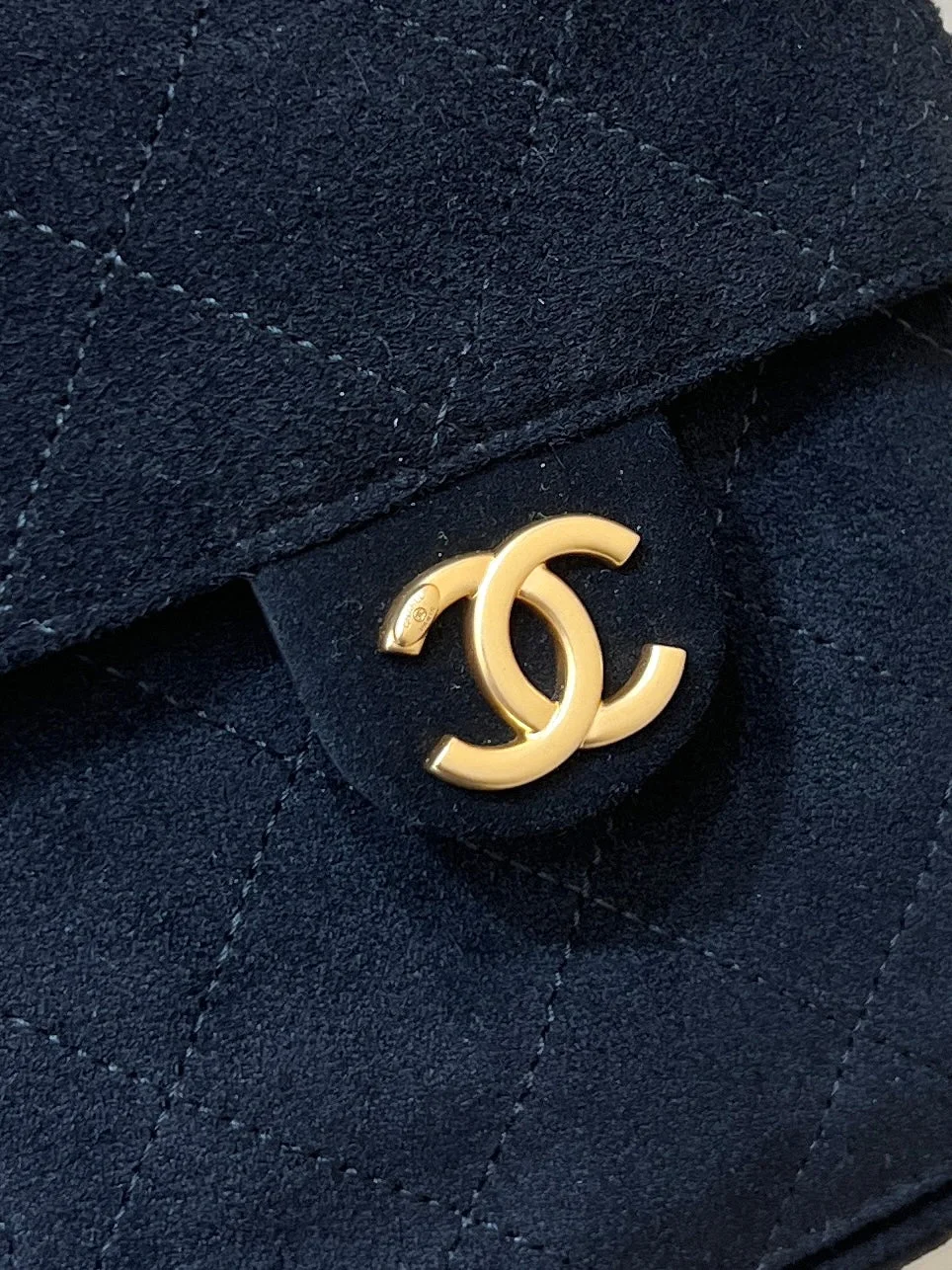 Chanel 25 Handbag 30 In Black Suede Gold Hardware product view 8
