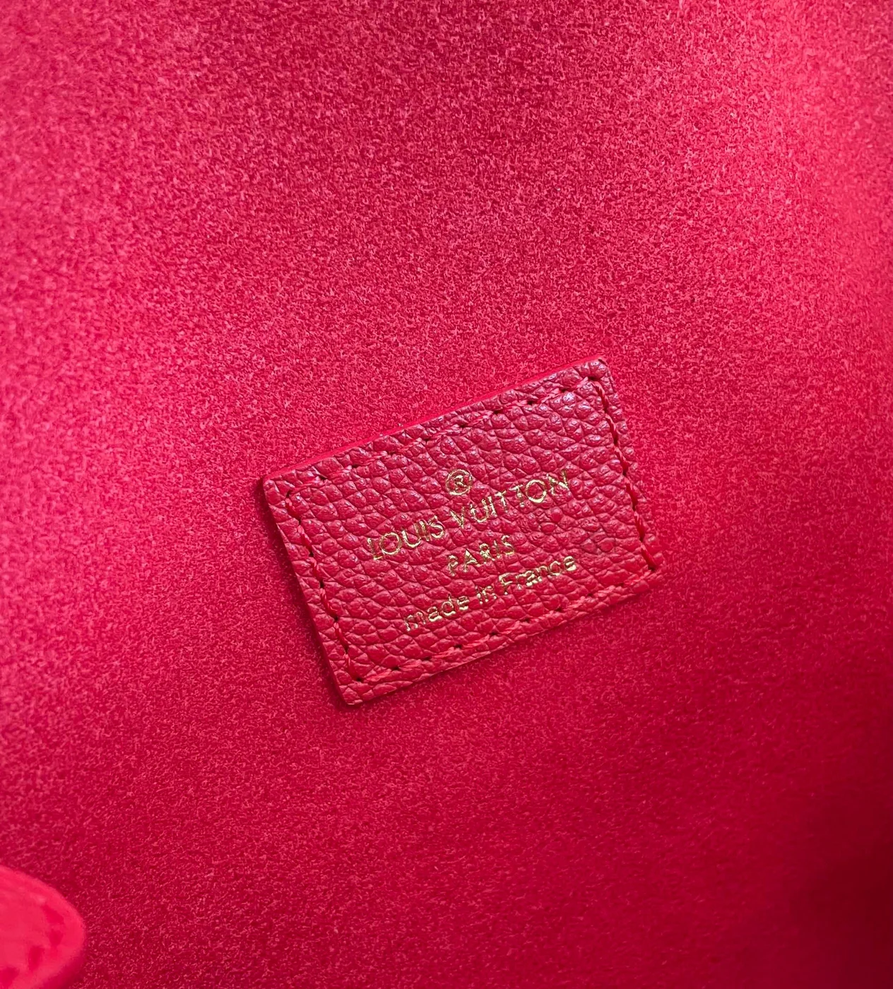 Louis Vuitton Victoire Monogram Pattern Handbags 27x20x10cm product view 5