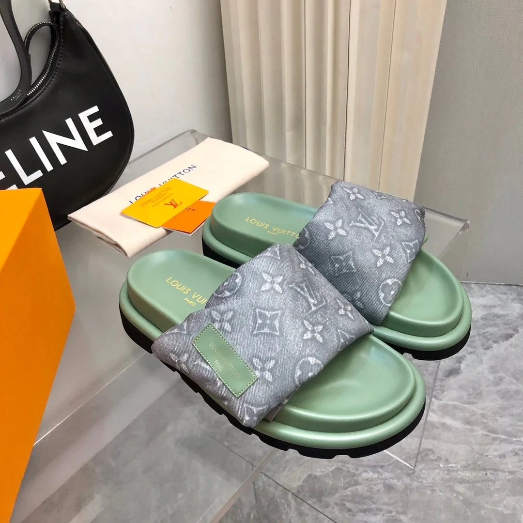 Louis Vuitton Women Green Fabric Strap Slippers product view 4
