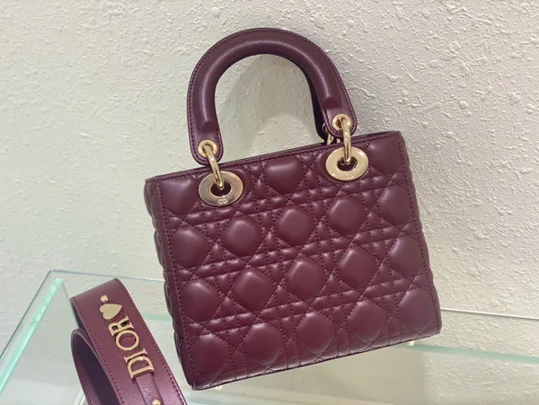 Dior Lady Abc High-end Women’s Handbag, Dark Red, Soft Leather 20 cm product view 5