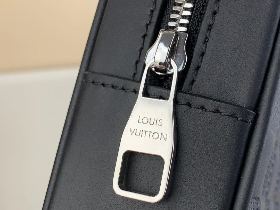 Louis Vuitton Clutch Bag Kasai Damier Graphite Black 24 cm product view 5