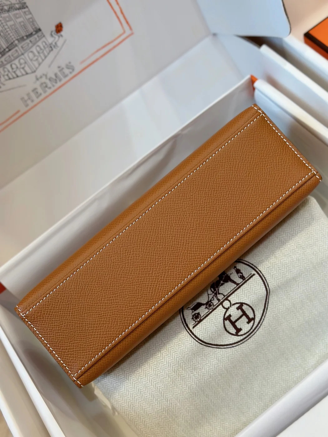 Hermès Pochette Brown Gold Hardware Bag product view 3