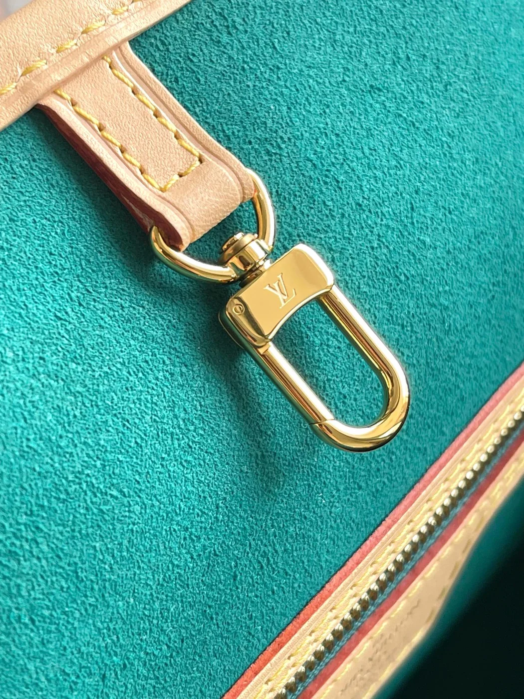 Louis Vuitton Neverfull MM In Brown Monogram Canvas With Pink Rabbit Patch Bag product view 4