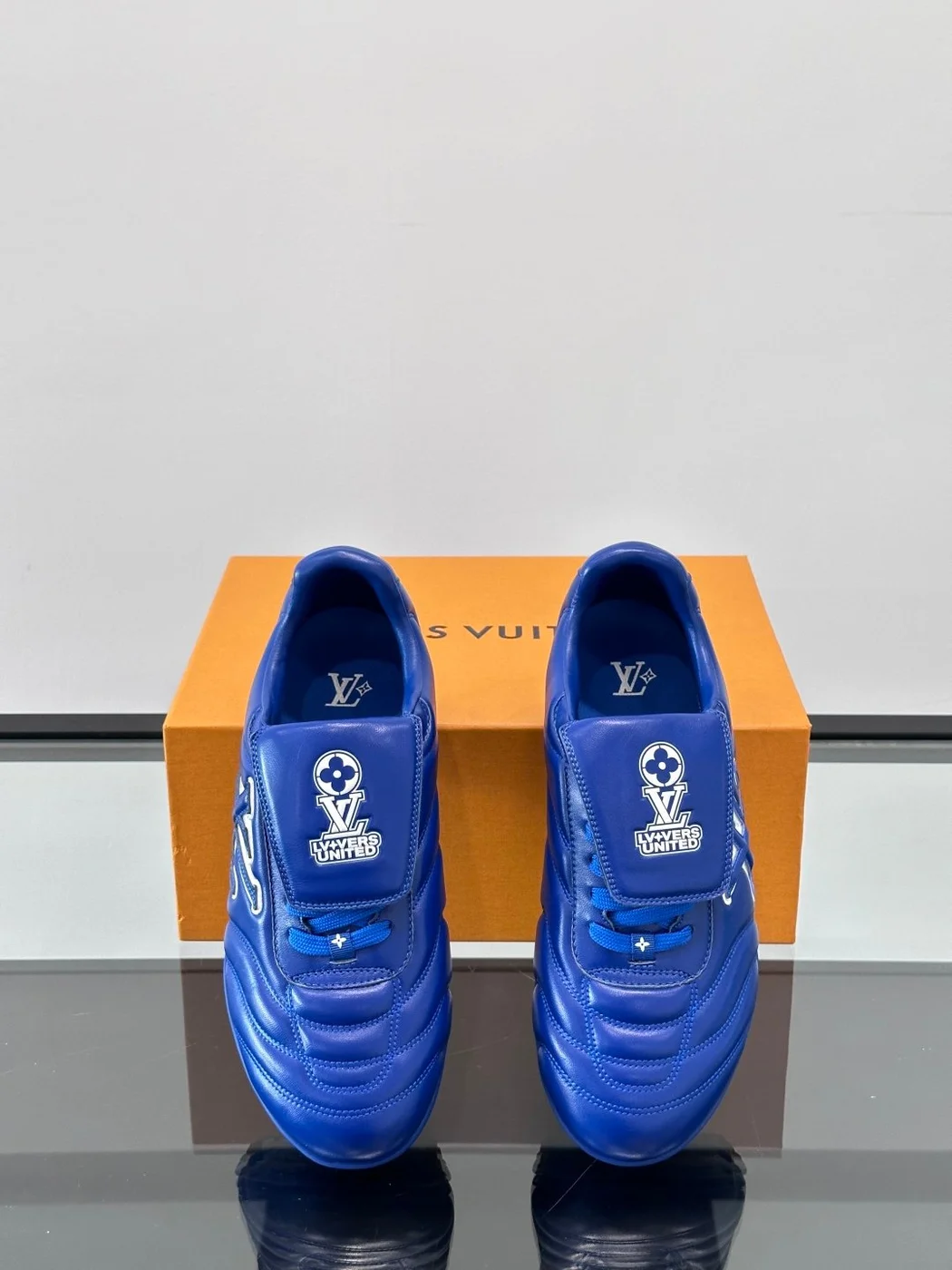 Louis Vuitton Men Blue Leather Sneakers product view 6