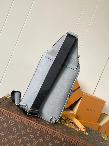 Louis Vuitton Avenue Slingbag 31 In Grey Taiga Leather Bag product view 4