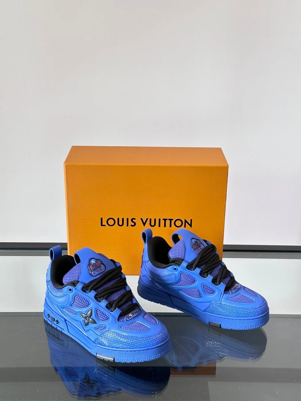 Louis Vuitton Men Blue Mesh And Leather Sneakers product view 5