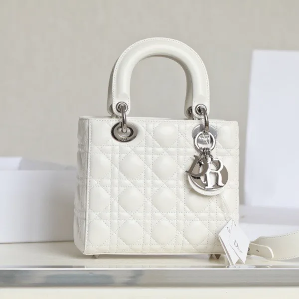 Dior My Lady High-end Women’s Handbag White Silver Lock 20×16.5 cm product view 1