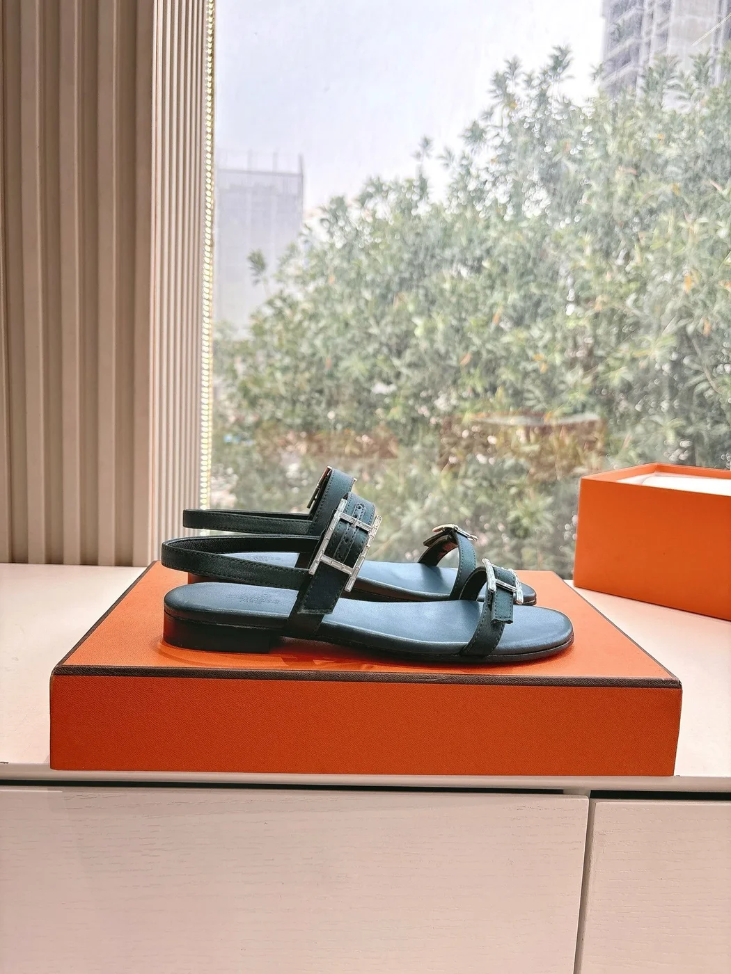Hermès Women Black Leather Sandals product view 2