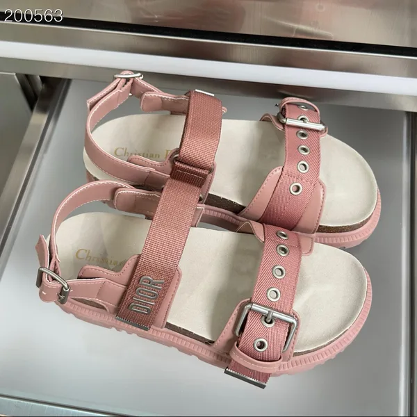 DiorAct model Sandal In pink product view 2