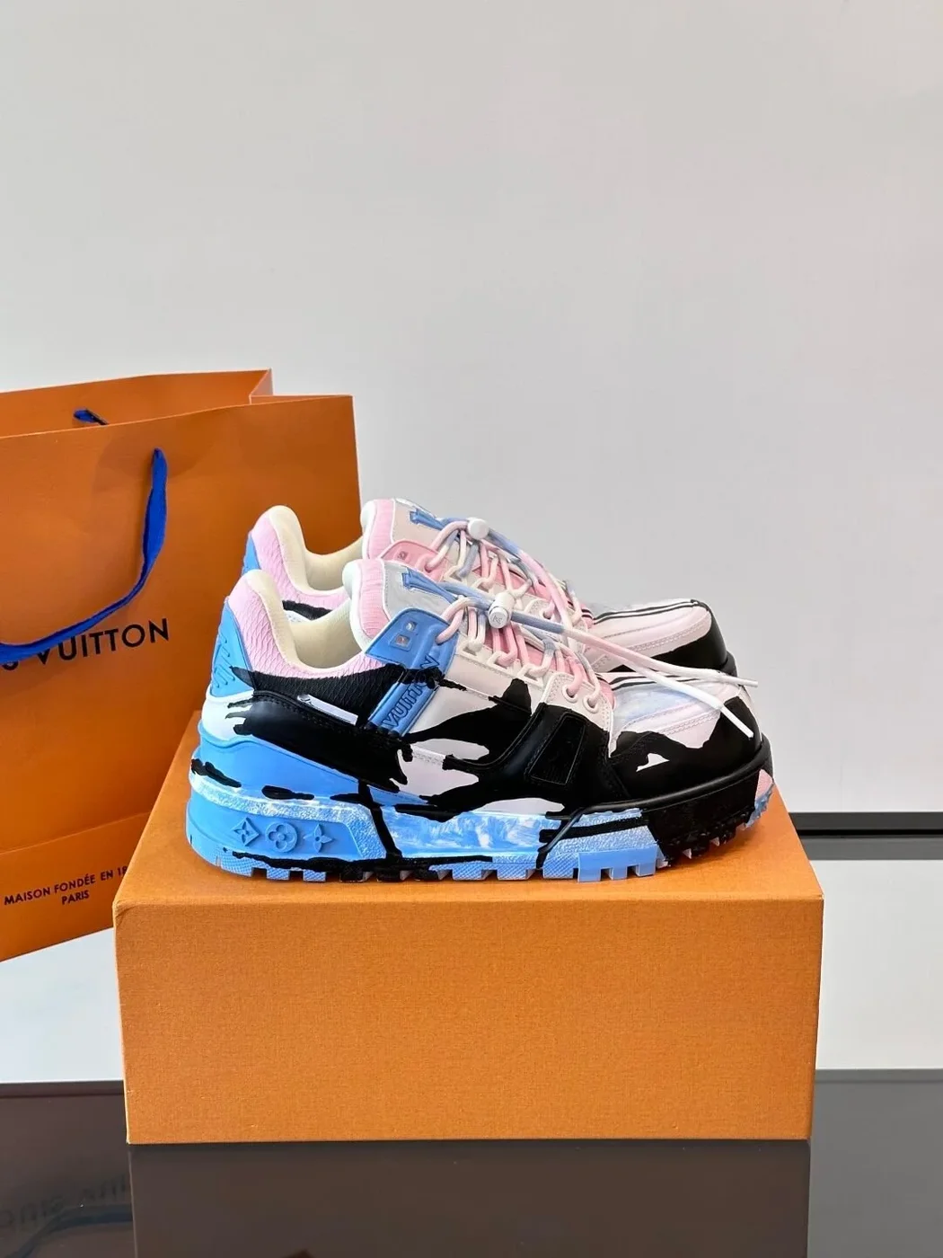 Louis Vuitton Men Blue Pink Black Leather Sneakers product view 1