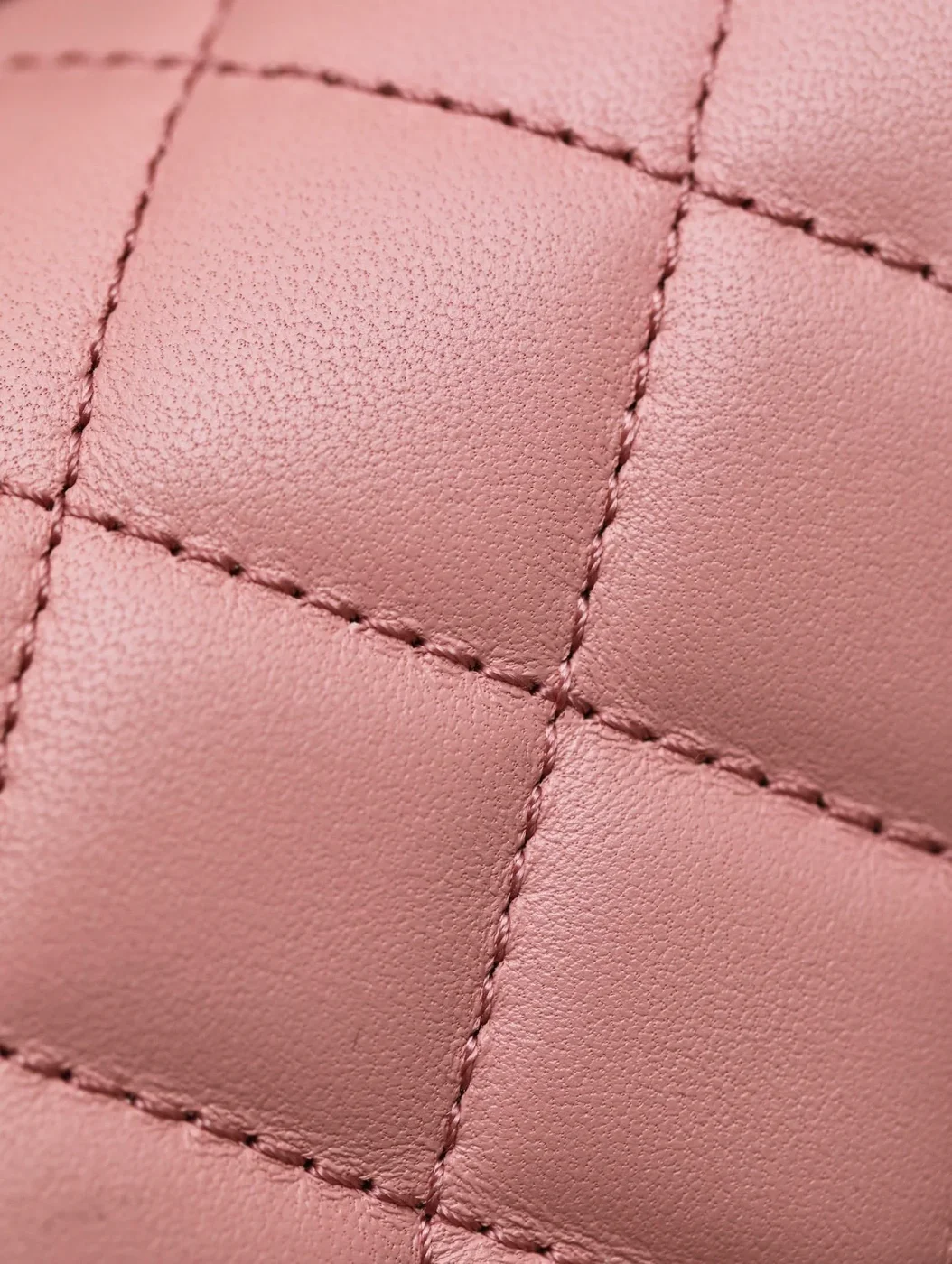 Chanel Classic Flap 18 cm Pink Gold Hardware Bag product view 9