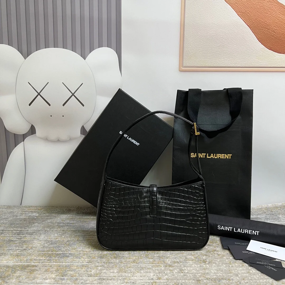 Saint Laurent Le 5 À 7 Green Crocodile-effect Leather Shoulder Bag In Black product view 2