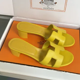 Hermès Oran heels product view 1