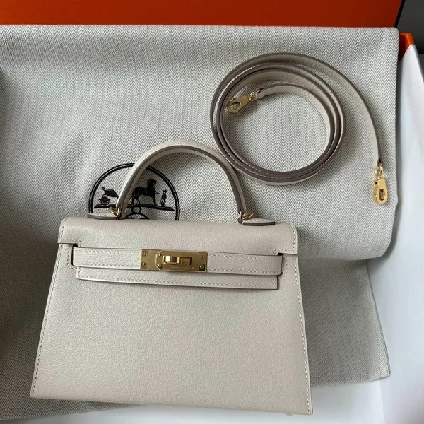 Hermès Kelly Mini 20 White Chevre Gold Hardware Bag product view 1