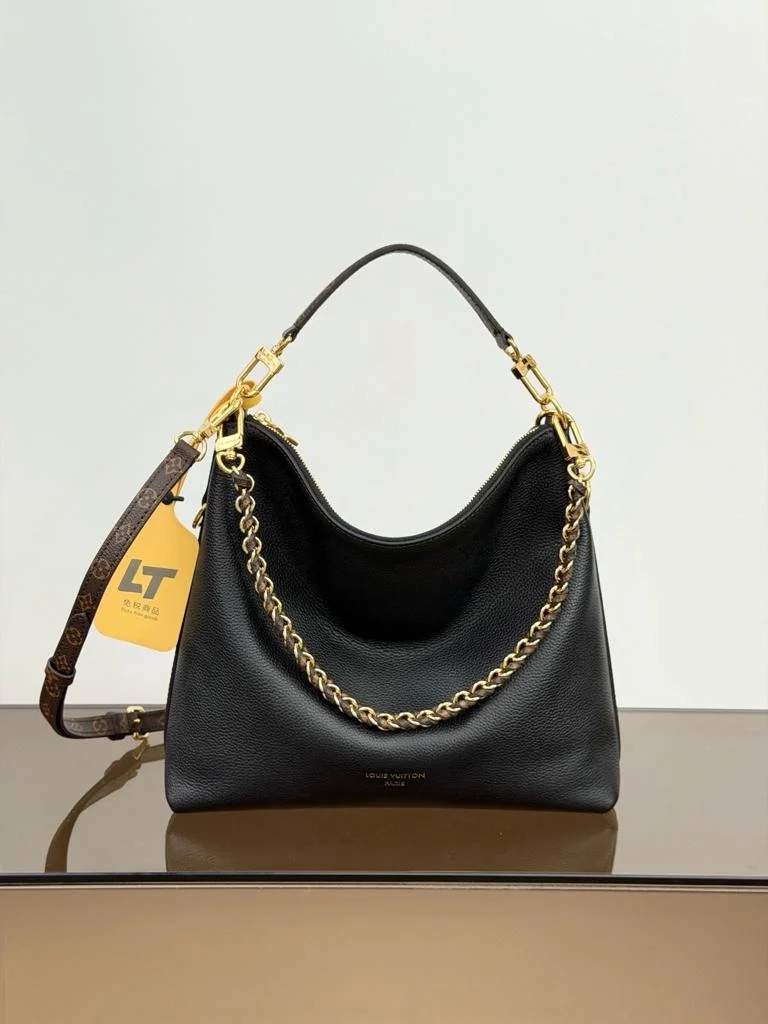 Louis Vuitton Multipass in black Bag product view 1