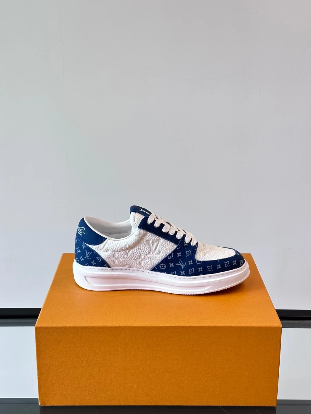 Louis Vuitton Men White And Blue Leather Sneakers product view 6