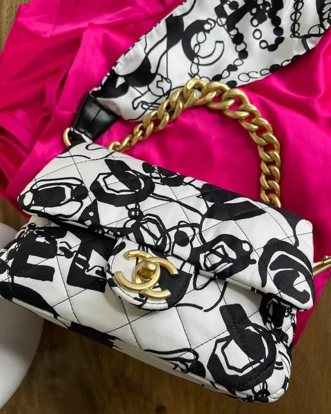 Chanel New  Coco Beach 2025 White Bag product view 3