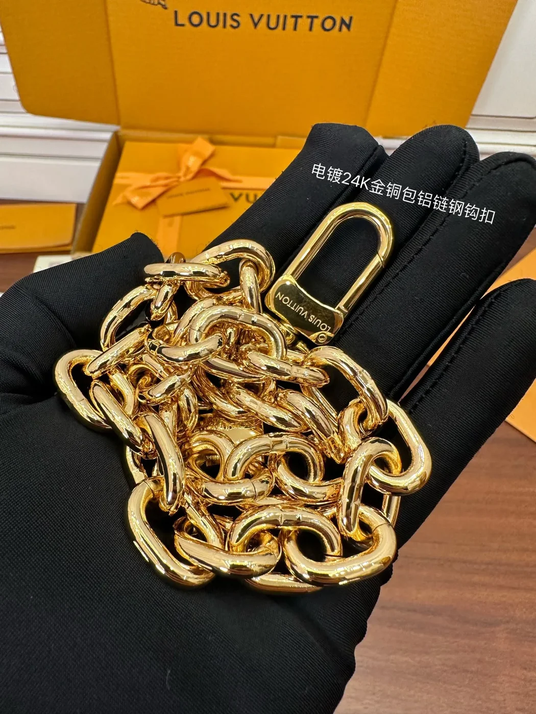 Louis Vuitton Pochette Métis East West Bag product view 6