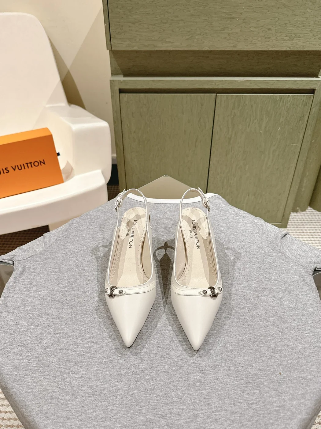 Louis Vuitton Women White Leather Pointed Slingback Heels product view 1