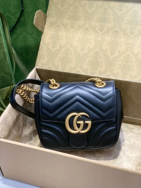 Gucci Marmont Women’s Handbag Black 20 cm product view 9
