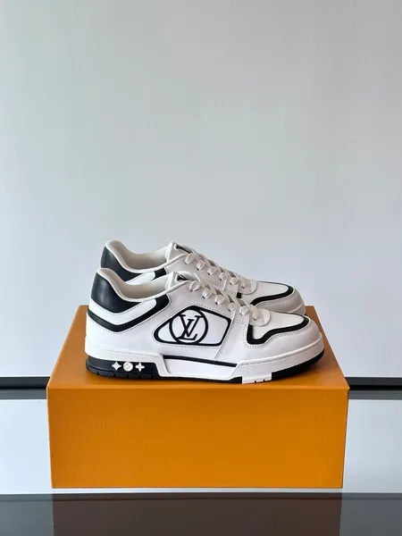 Louis Vuitton Men White Black Leather Sneakers product view 1