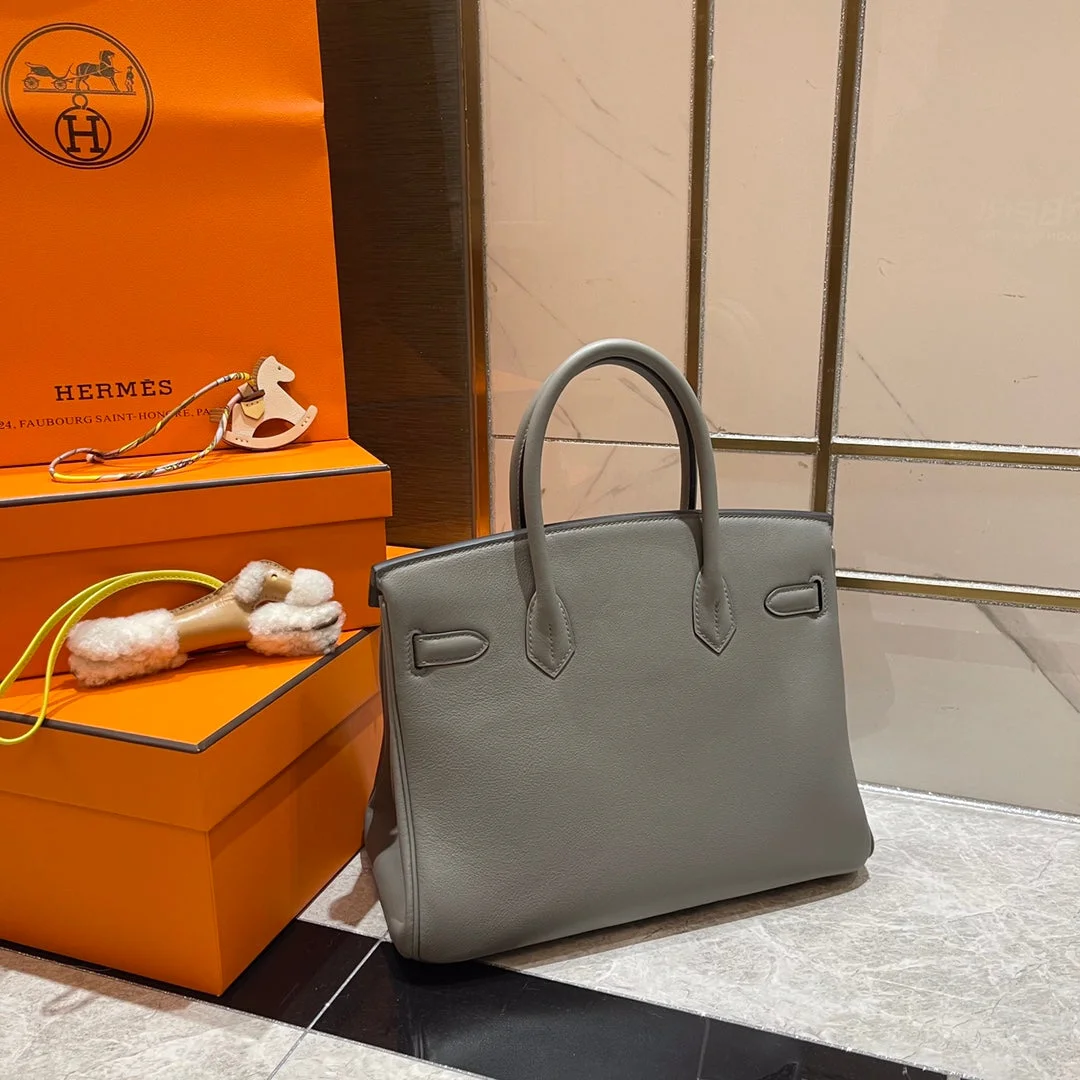 Hermès Birkin 30 cm Grey Swift Leather Gold Hardware Bag product view 2