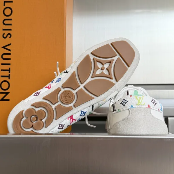 Louis Vuitton white leather  Sneakerina trainers product view 5
