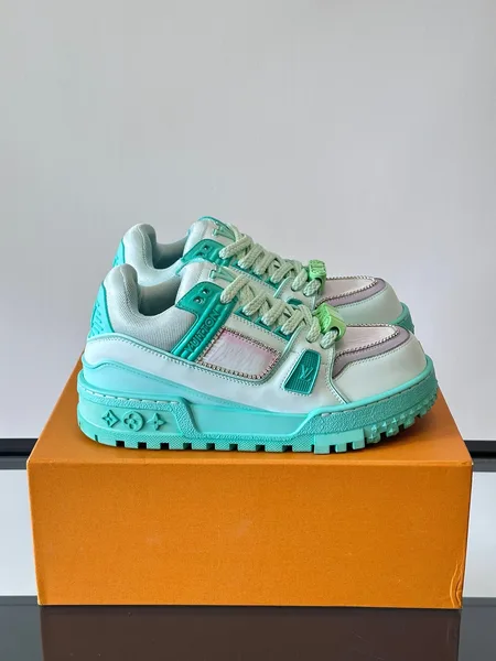 Louis Vuitton Men Mint Green Leather Sneakers product view 1