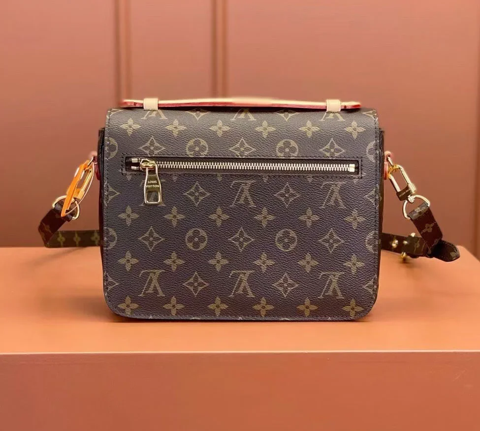 Louis Vuitton Pochette Métis Canvas Bag product view 6