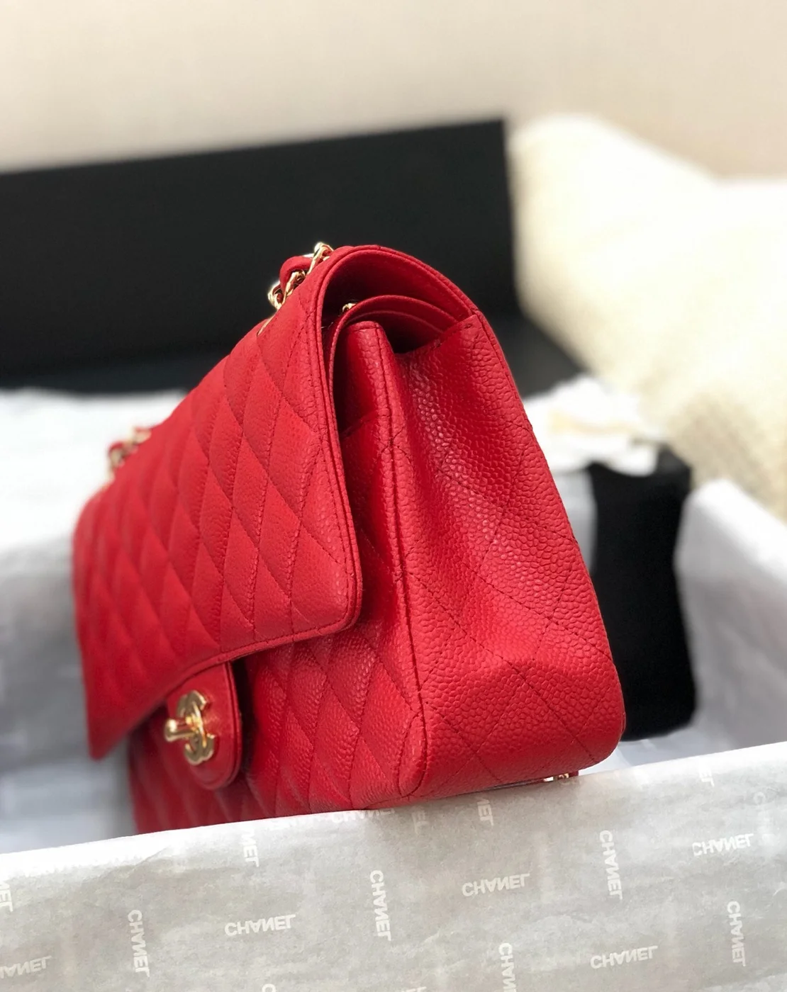 Chanel Flap Bag Medium 25 cm Red Caviar Gold Hardware product view 3