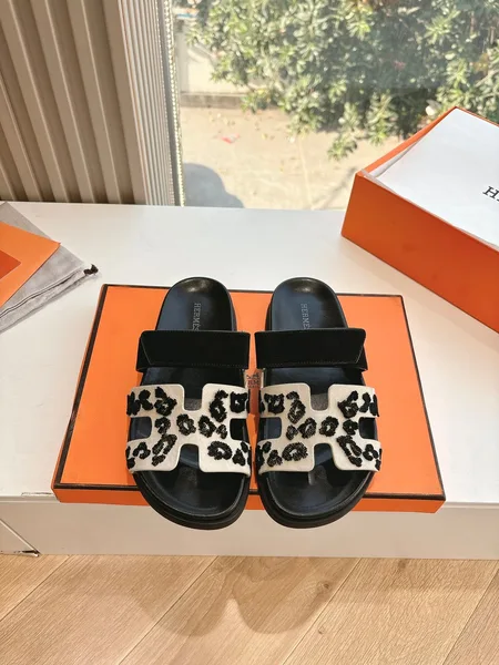 Hermès Women Black Suede And Leopard Print Sandals product view 1