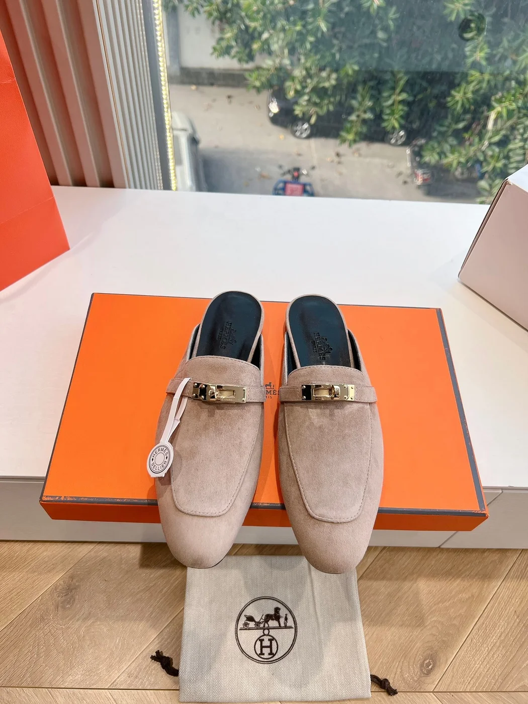 Hermès Women Beige Suede Mules product view 1