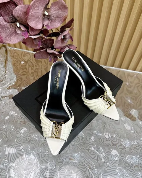Saint Laurent Opyum Style Pleated Mule Heels – Burgundy  Black Patent Finish product view 2