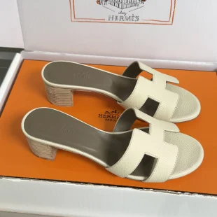 Hermès Oran heels product view 1