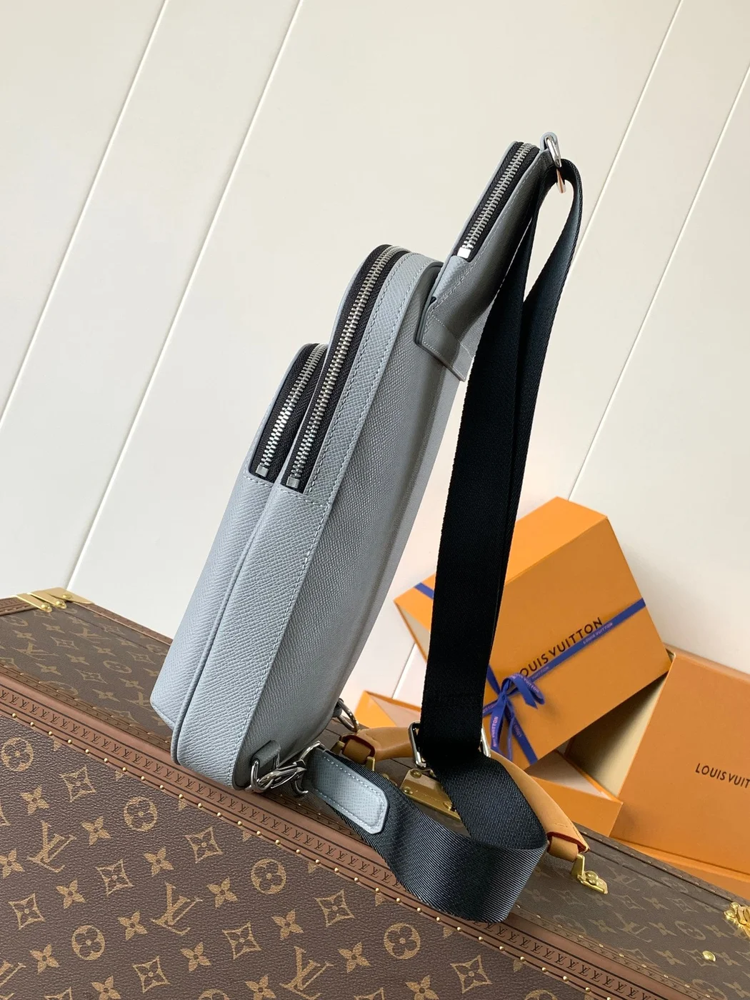 Louis Vuitton Avenue Slingbag 31 In Grey Taiga Leather Bag product view 7